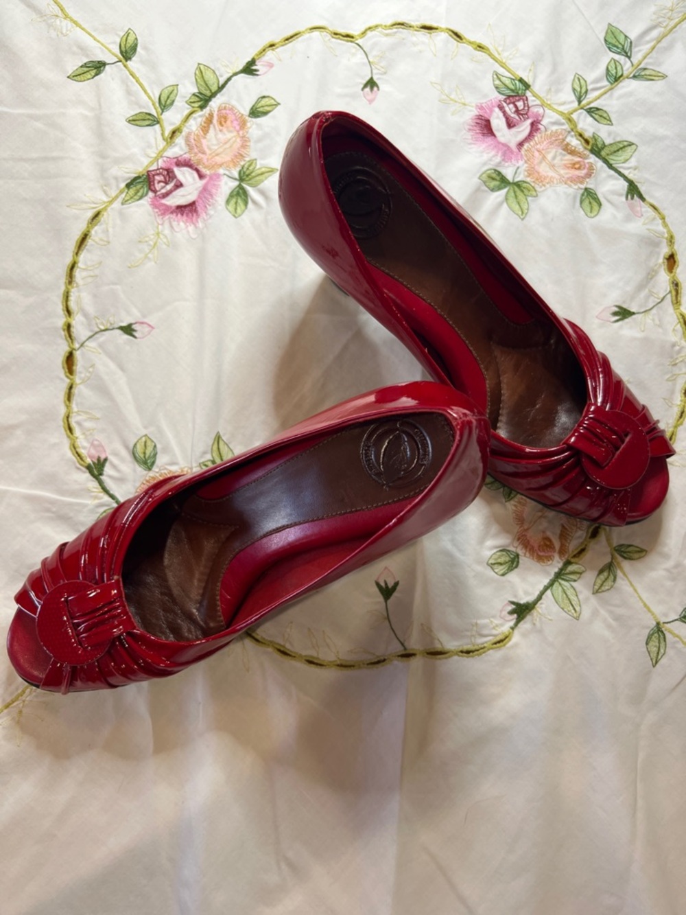 Nurture Women’s Red Patent Leather Peep-Toe Heels Cushion Insole Sz 8.5M